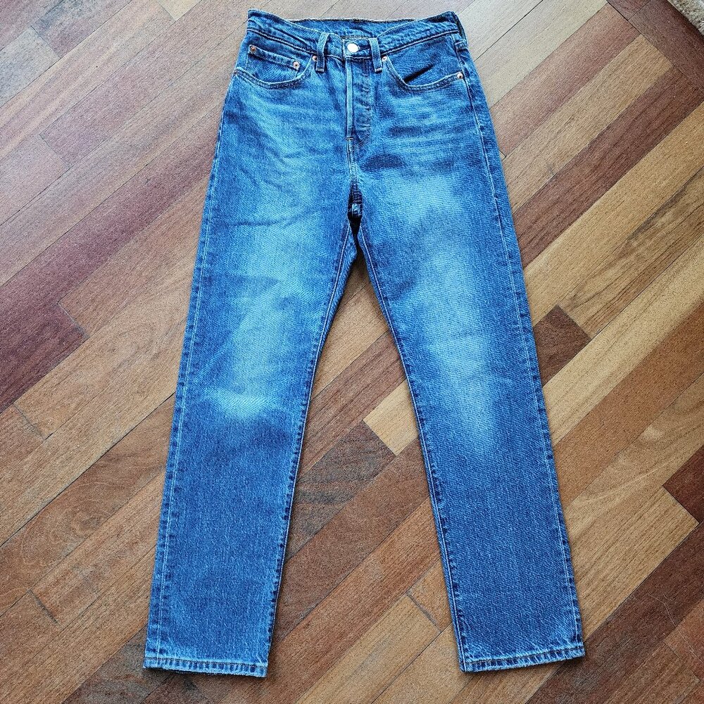 Levi's 501 Medium Wash Regular-Fit Button Fly Jeans Size W26 L30